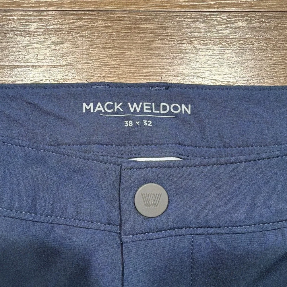 Mack Weldon great shape
